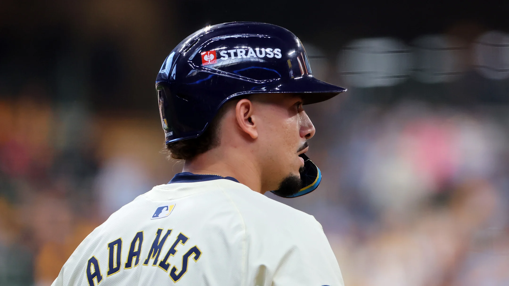 JUST IN: Milwaukee Brewers key starter confirm a departure just now