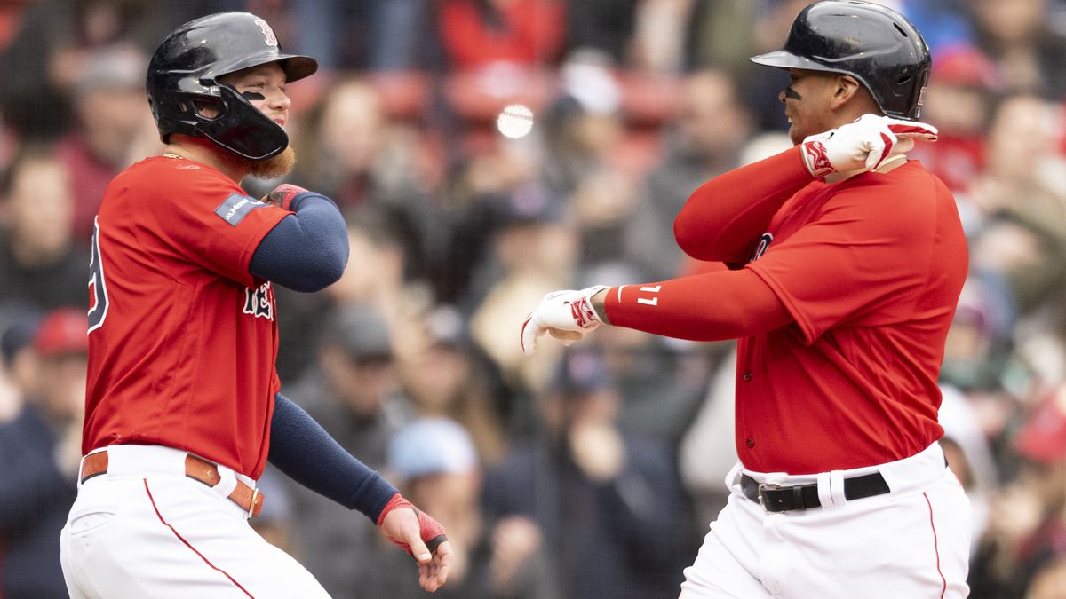 BOLD MOVE: Red Sox sign elite free-agent infielder