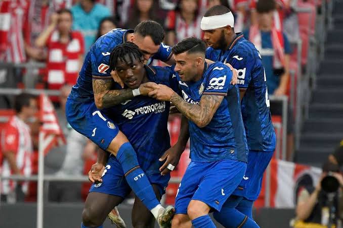 Here we go: Sunderland win the race to  sign £13m midfielder, club could be forced to sell