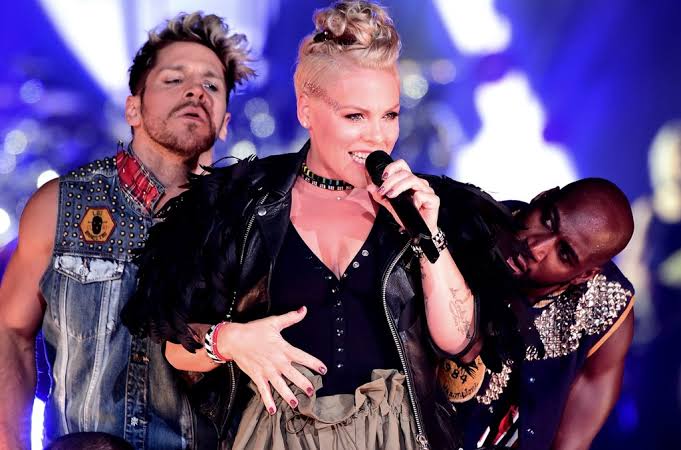 Breaking News: P!nk to Perform at the 2025 Super Bowl Halftime Show — From “Just Like a Pill” to Global Icon, She Celebrates 25 Years in Record-Breaking Style